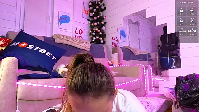 Snapshot of Misss_Vikk chatting on December 20, 2024, 6:45 pm Misss Vikk online show from December 20, 2024, 6:45 pm