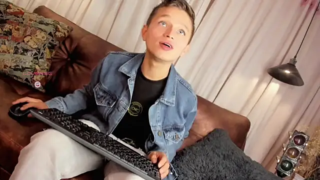 Tim wolf online show from December 15, 2025, 11:09 pm