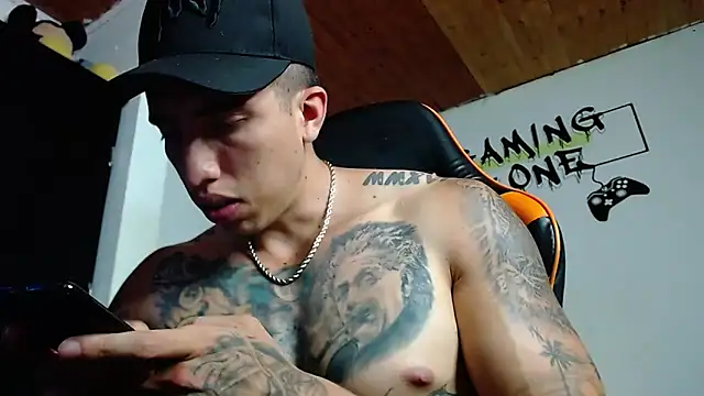 Adam Hudsond online show from February 6, 2025, 10:53 pm