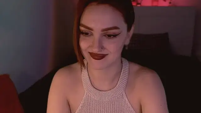 LilyFarey online show from December 11, 2024, 7:03 pm