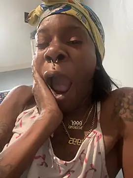 mscheeeexs online show from April 8, 2026, 11:43 am