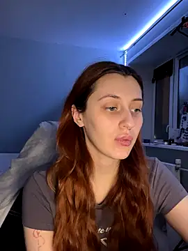 Uniarten online show from November 25, 2025, 6:19 pm