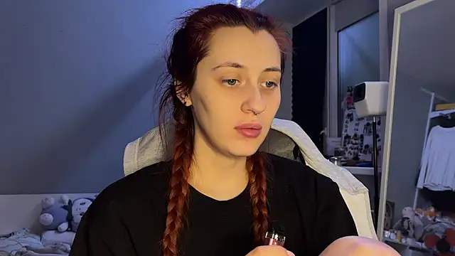 Uniarten online show from January 11, 2026, 8:14 pm