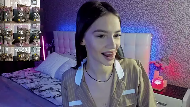 Snapshot of SophieCatty chatting on March 7, 2025, 8:23 am SophieCatty online show from March 7, 2025, 8:23 am