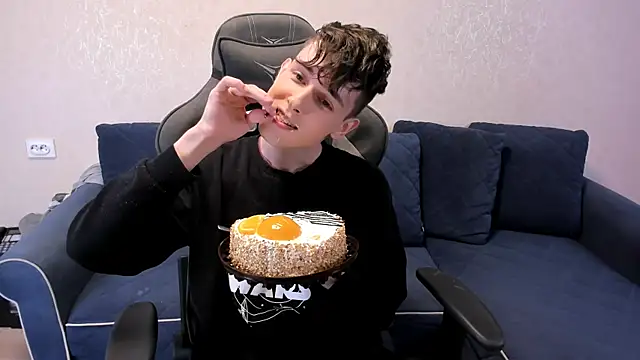 Snapshot of James_Mills chatting on November 4, 2025, 7:24 pm James Mills online show from November 4, 2025, 7:24 pm