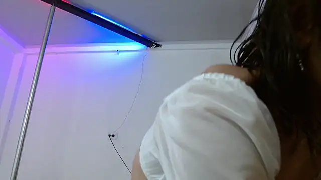 Martina1369 online show from February 11, 2026, 2:11 pm