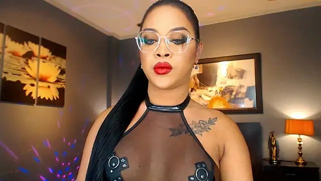 Snapshot of MarryQueen22 chatting on May 12, 2026, 11:46 pm MarryQueen22 online show from May 12, 2026, 11:46 pm