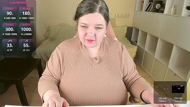 PlumPie online show from September 14, 2025, 10:36 am