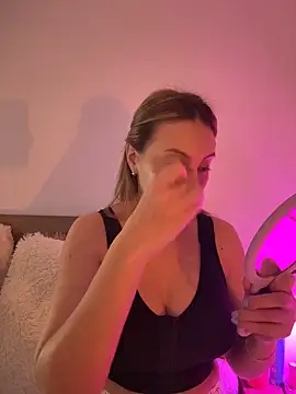 Snapshot of Eva_Ryen chatting on March 1, 2026, 4:20 pm Eva Ryen online show from March 1, 2026, 4:20 pm