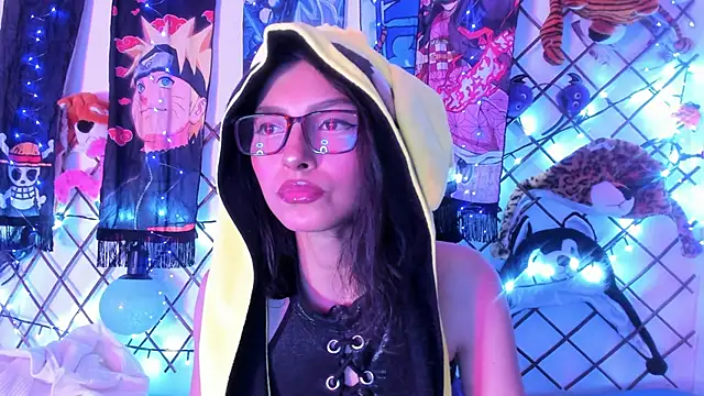 Snapshot of Alice_jacobs1 chatting on February 10, 2025, 4:30 am Alice jacobs1 online show from February 10, 2025, 4:30 am