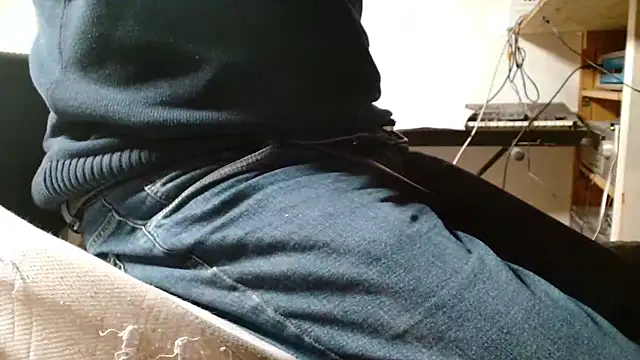 Snapshot of blow2gold chatting on December 1, 2025, 3:39 pm blow2gold online show from December 1, 2025, 3:39 pm