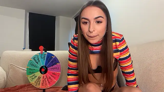 Snapshot of onefire56 chatting on October 25, 2025, 4:24 pm onefire56 online show from October 25, 2025, 4:24 pm