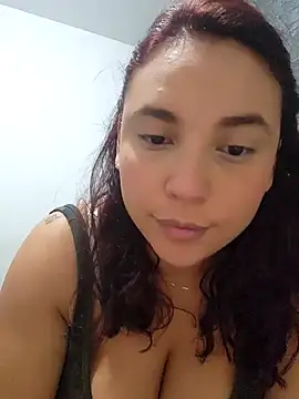 LizzRouse online show from November 24, 2025, 7:13 pm