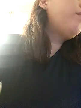 Snapshot of LizzRouse chatting on May 30, 2026, 2:14 pm LizzRouse online show from May 30, 2026, 2:14 pm
