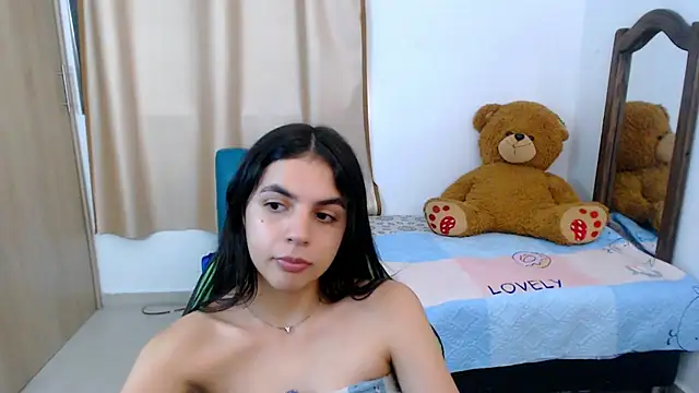  elenna online show from March 22, 2025, 8:37 pm