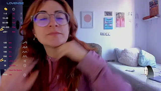 Snapshot of linda_giggle chatting on January 22, 2025, 1:42 pm linda giggle online show from January 22, 2025, 1:42 pm