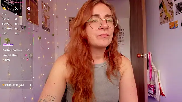 Snapshot of linda_giggle chatting on October 7, 2025, 3:20 pm linda giggle online show from October 7, 2025, 3:20 pm