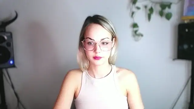 LexiexPlay online show from February 24, 2025, 9:52 pm