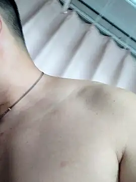 guozuo online show from September 14, 2025, 1:54 pm