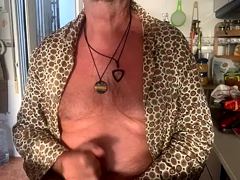 Snapshot of Nudelschwanz chatting on October 28, 2025, 7:23 am Nudelschwanz online show from October 28, 2025, 7:23 am