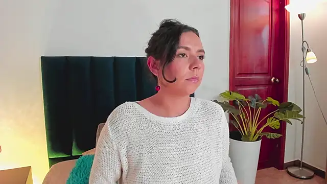 Amber  Davis online show from January 9, 2025, 6:04 pm