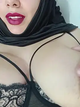 Deina bunny online show from June 15, 2026, 3:09 am