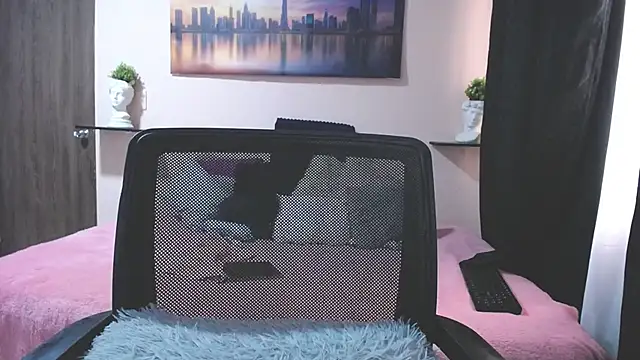 antonnella 2 online show from January 13, 2025, 6:59 pm