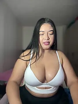 cami ortiz   online show from March 15, 2025, 3:29 am