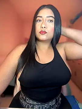 cami ortiz   online show from October 10, 2025, 4:33 am