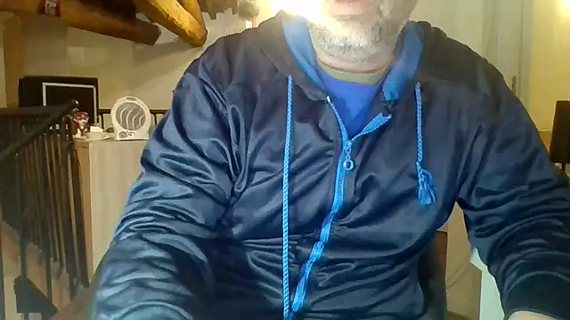 woww791 online show from November 18, 2025, 7:40 pm