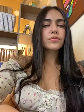 Snapshot of DaphneUwu chatting on October 18, 2025, 1:08 am DaphneUwu online show from October 18, 2025, 1:08 am