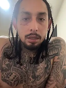 Snapshot of Longmoney444 chatting on April 13, 2026, 12:16 am Longmoney444 online show from April 13, 2026, 12:16 am