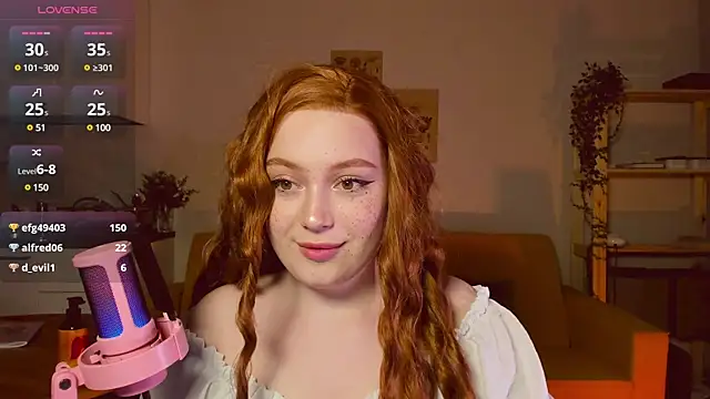 Snapshot of Sofy_Benson chatting on December 11, 2024, 1:28 pm Sofy Benson online show from December 11, 2024, 1:28 pm