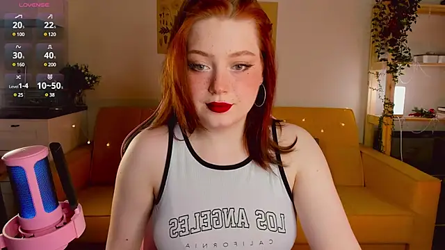 Snapshot of Sofy_Benson chatting on January 15, 2025, 9:35 am Sofy Benson online show from January 15, 2025, 9:35 am