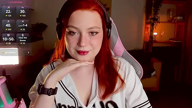 Snapshot of Sofy_Benson chatting on October 22, 2025, 2:28 pm Sofy Benson online show from October 22, 2025, 2:28 pm