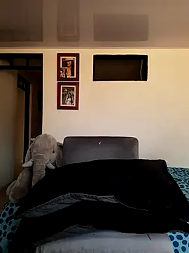 cosmicwind online show from December 25, 2024, 7:24 pm