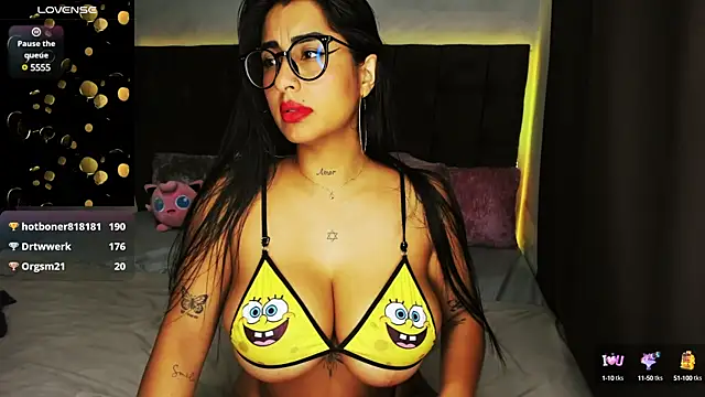 lovely violet13 online show from January 27, 2025, 4:22 pm