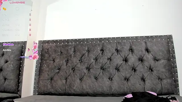 Snapshot of Dounia_nagi chatting on December 21, 2024, 4:57 pm Dounia nagi online show from December 21, 2024, 4:57 pm