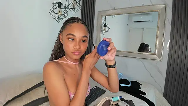 kristyl paez online show from April 12, 2026, 6:57 pm