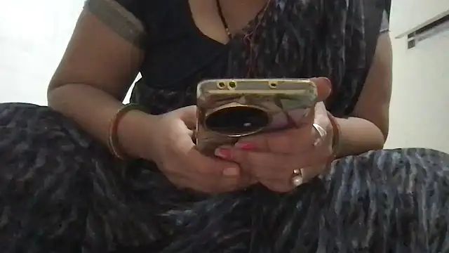 Riyasingh9 online show from February 12, 2026, 3:56 am