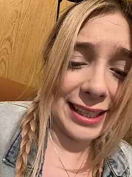 CherryAuroraa online show from January 2, 2025, 1:06 am