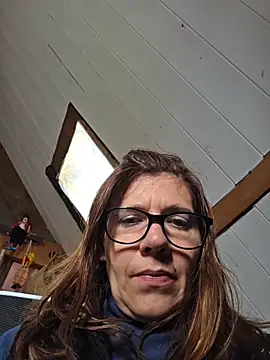 Snapshot of Lina_lou4 chatting on March 11, 2026, 3:18 pm Lina lou4 online show from March 11, 2026, 3:18 pm