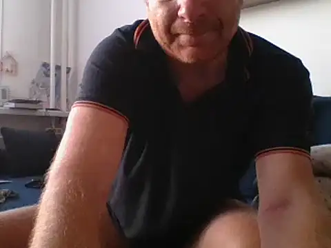 82liska online show from October 13, 2025, 3:23 pm