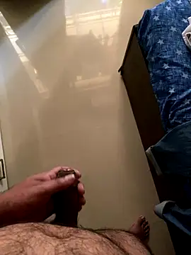 Rahuldhe22 online show from October 13, 2025, 6:35 am