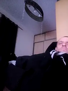 Roman0798 online show from March 2, 2025, 9:11 pm