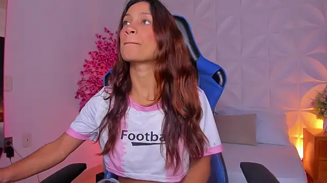 cora 22 online show from January 10, 2026, 12:29 pm