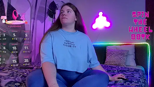 RubyValen online show from September 18, 2025, 1:18 am