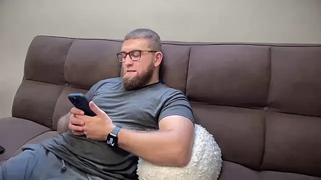 Bear bear  online show from December 29, 2024, 9:17 am