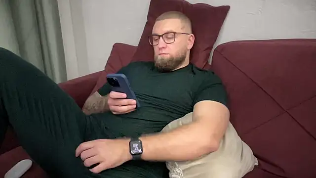 Bear bear  online show from January 29, 2025, 2:42 pm