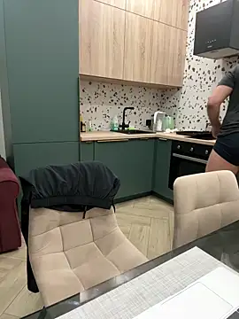 Bear bear  online show from February 20, 2025, 8:58 pm